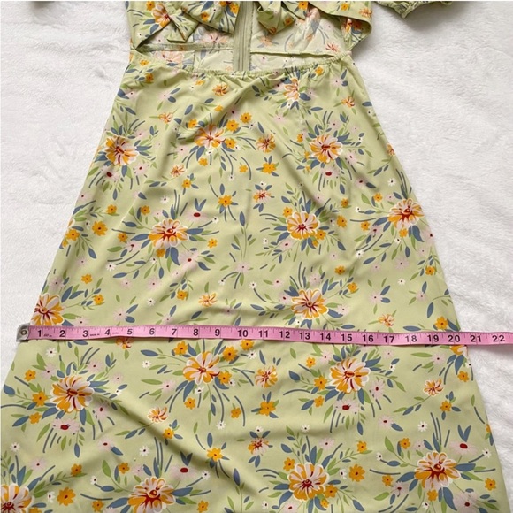NWT Floral Bowknot Puff Sleeve Cut Out Stomach Midi Dress - Picture 4 of 11